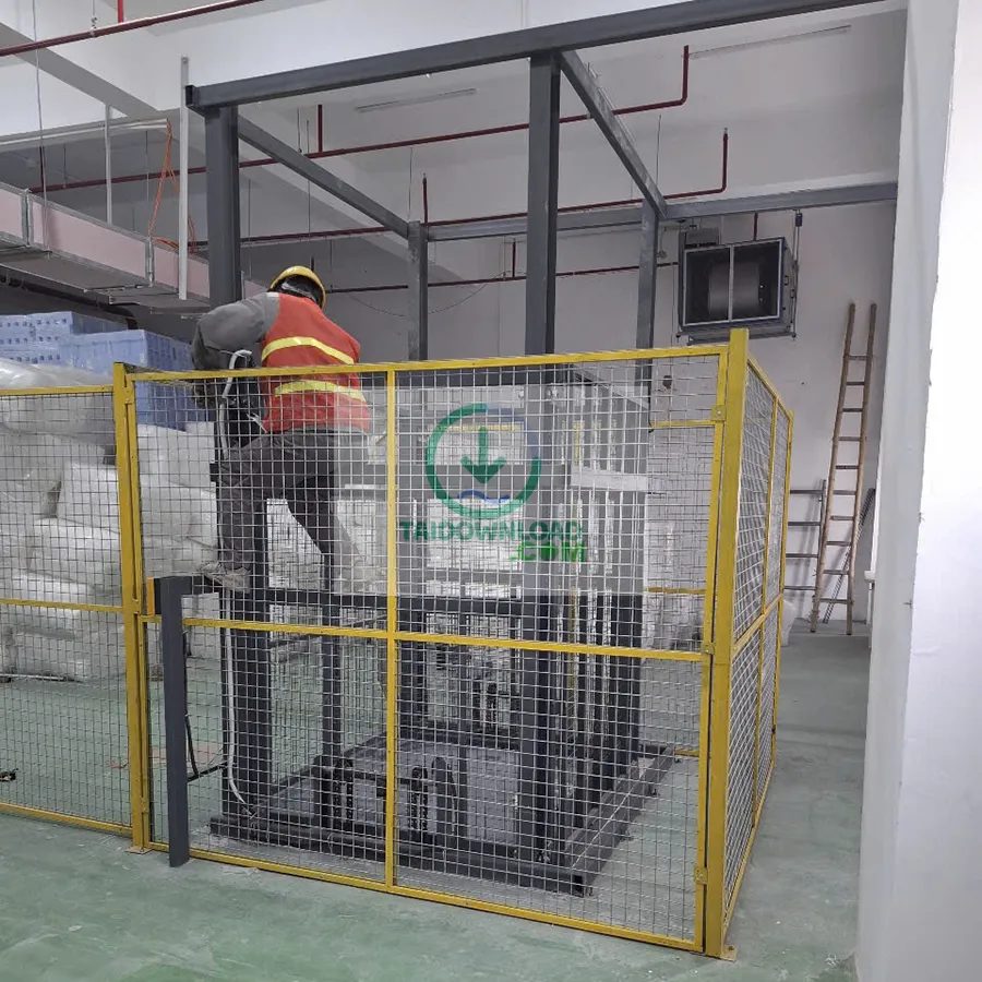 Thang Nâng Thủy Lực 300kg Thang Nâng Thủy Lực 300kg