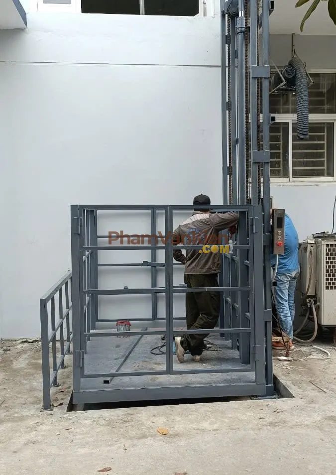 Trọng Lượng Và Chất Liệu Trọng Lượng Và Chất Liệu
